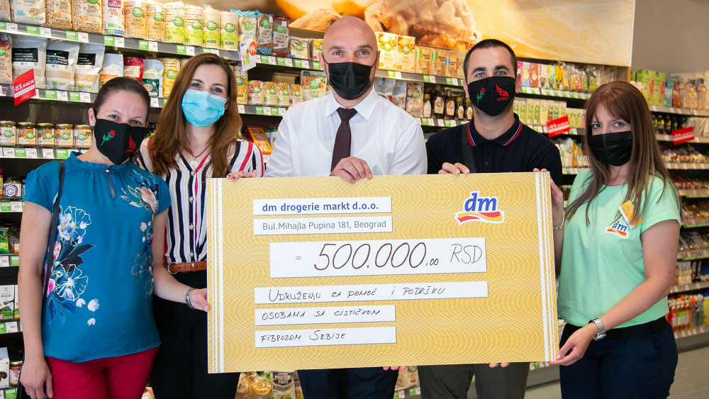 Donacija udruženjima i institutu po 500.000 dinara